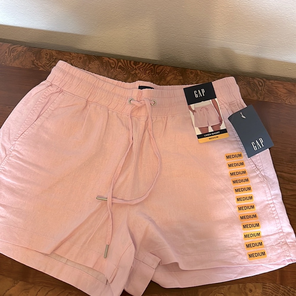 GAP Women's Pink Cargo Shorts